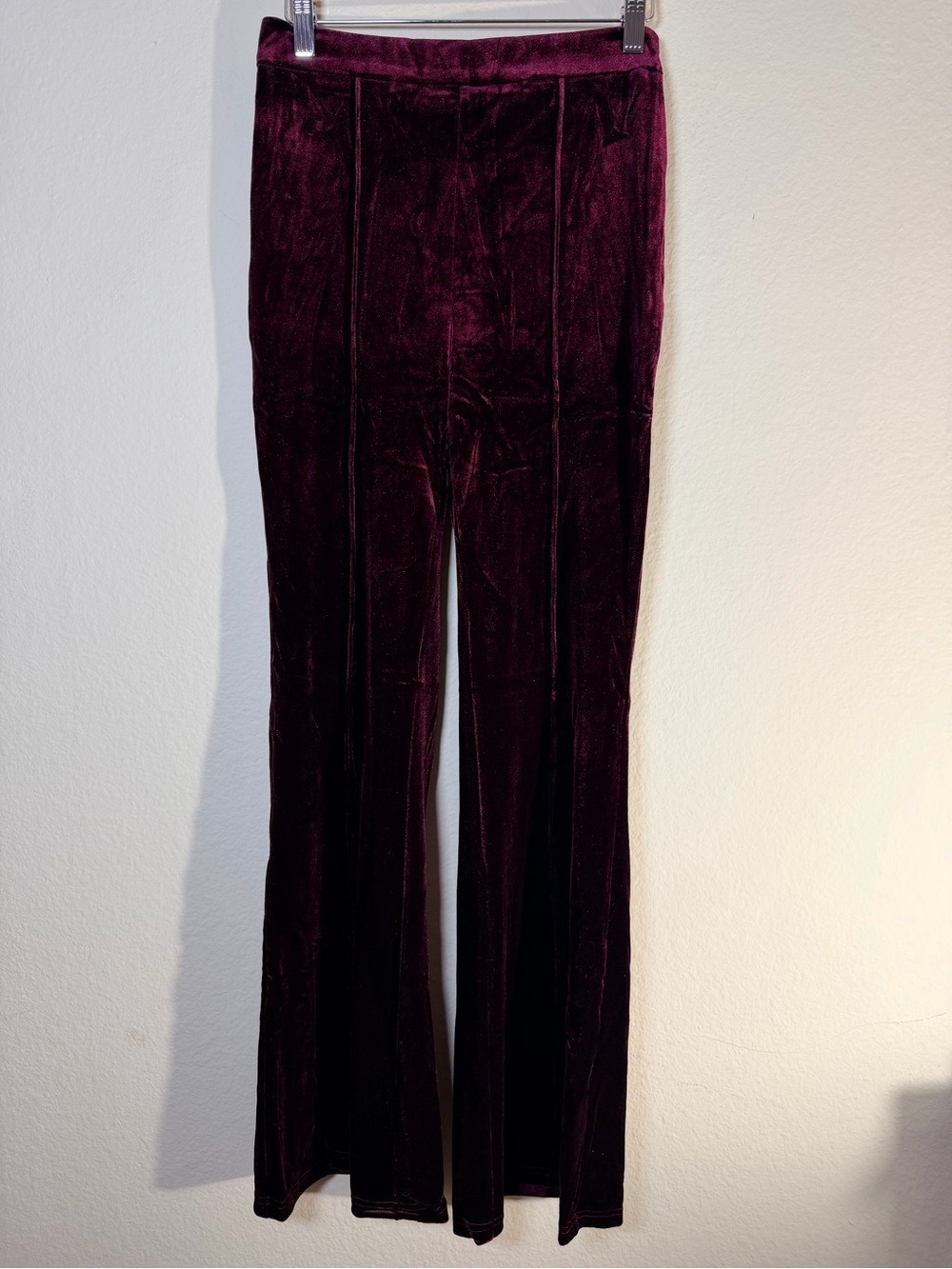 Halara Burgundy Velvet Flare Pants Small Pull On Stretch NWT - Picture 9 of 10